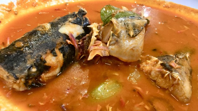 Ikan baung asam pedas (Foto: Adisty Putri Utami/kumparan)