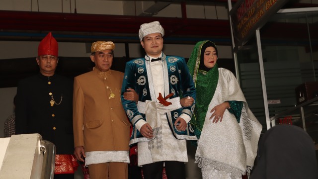 Keluarga Calon Suami Chiquita Meidy (Foto: Munady)