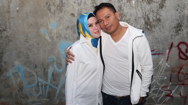 Angel Lelga dan Vicky Prasetyo (Foto: Munday Widjaja)