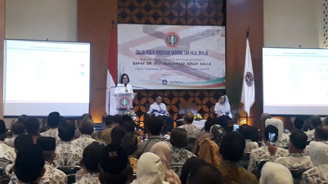 Menteri Keuangan, Sri Mulyani Indrawati,  di acara dialog pendidikan nasional. (Foto: Nicha Muslimawati	/kumparan)