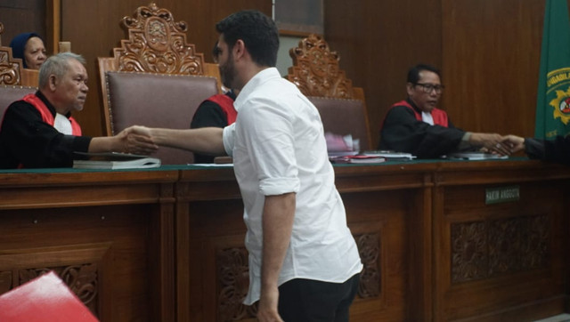 Suasana sidang putusan Fachri Albar di PN Jaksel. (Foto: Garin Gustavian Irawan/kumparan)