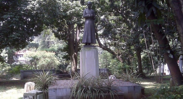 Kisah mistis patung H.C. Verbraak di Taman Maluku (1)