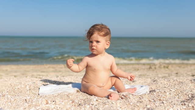 Ilustrasi Bayi Berjemur (Foto: Thinkstock)