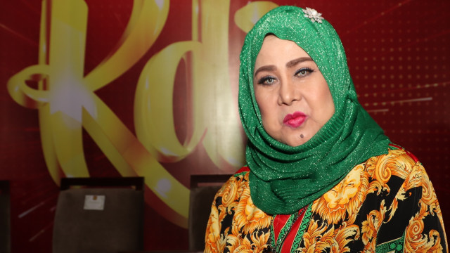 Elvy Sukaesih. Foto: Munady Widjaja