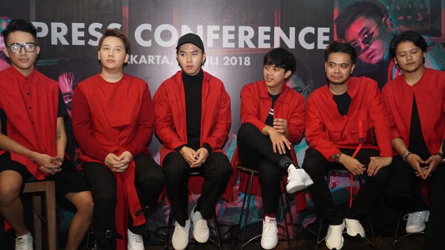 Konferensi Pers Boyband Smash. Foto: Garin Gustavian Irawan/kumparan