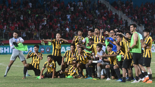 Malaysia U-19 sukses kalahkan Timnas U-19. Foto: ANTARA FOTO/Zabur Karuru