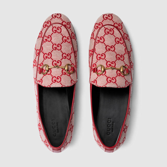 Loafers ikonis Gucci ditempatkan di Metropolitan Museum of Art di New York (Foto: dok. Gucci)
