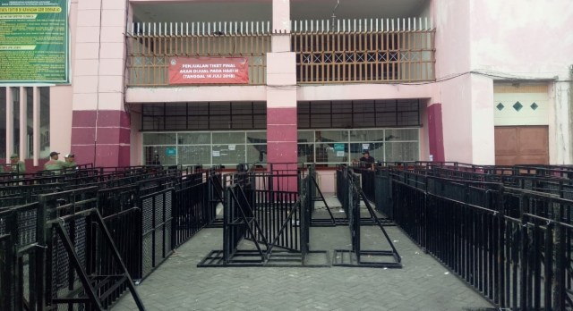 Tak ada antrean tiket di Gelora Delta Sidoarjo untuk laga Timmas U-19 vs Thailand. (Foto: Alan Kusuma/kumparan)