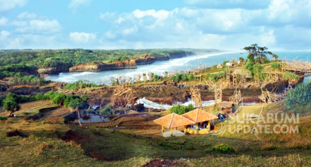 Pemdes Sukatani di Surade Sukabumi Fokus Benahi Wisata Pantai Cicaladi Karang Bolong