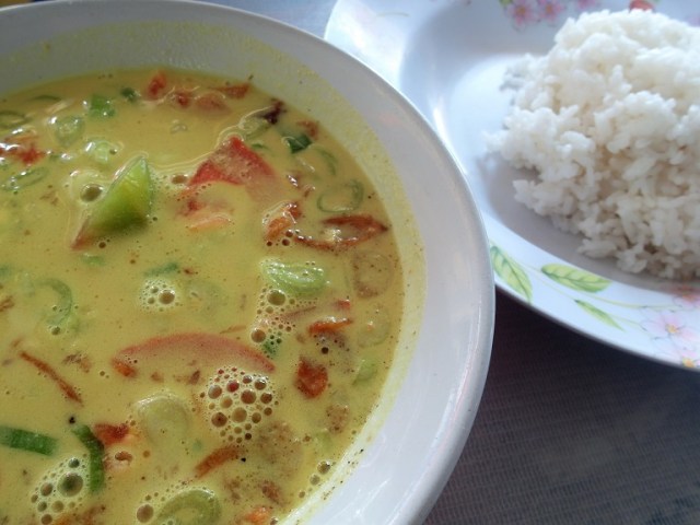 Alasan Soto Harus Pakai Daun Bawang