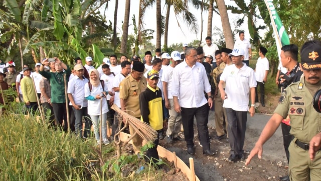 Mendes PDTT, Eko Putro Sandjojo, berbincang dengan ekonom Asia. (Foto: Dok. Kemendes PDTT)