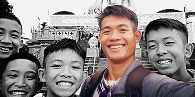Ekapol Asisten Pelatih 12 Anak Thailand yang Terjebak di Gua
 (Foto: Twitter/@yvvonelim9)