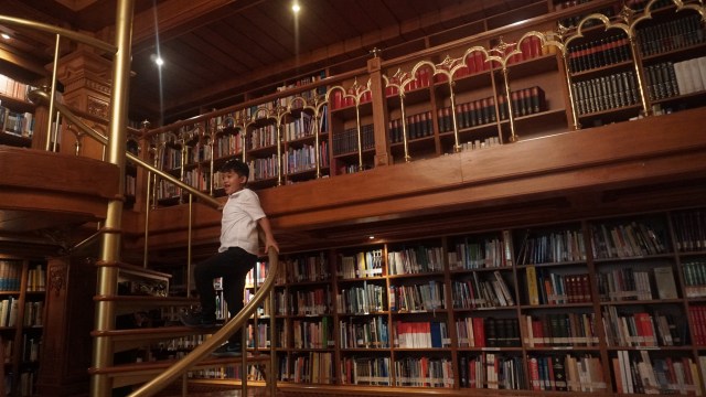 Kunjungan sejumlah siswa di kediaman B.J. Habibie (Foto: Fanny Kusumawardhani/kumparan)