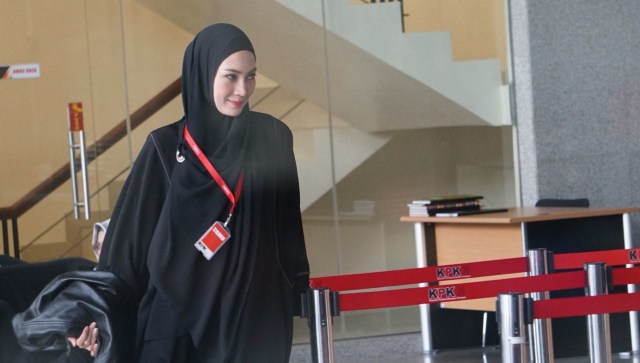 Staf khusus event Aceh Marathon 2018, Fenny Steffy Burase memenuhi panggilan KPK. Foto: Fanny Kusumawardhani/kumparan