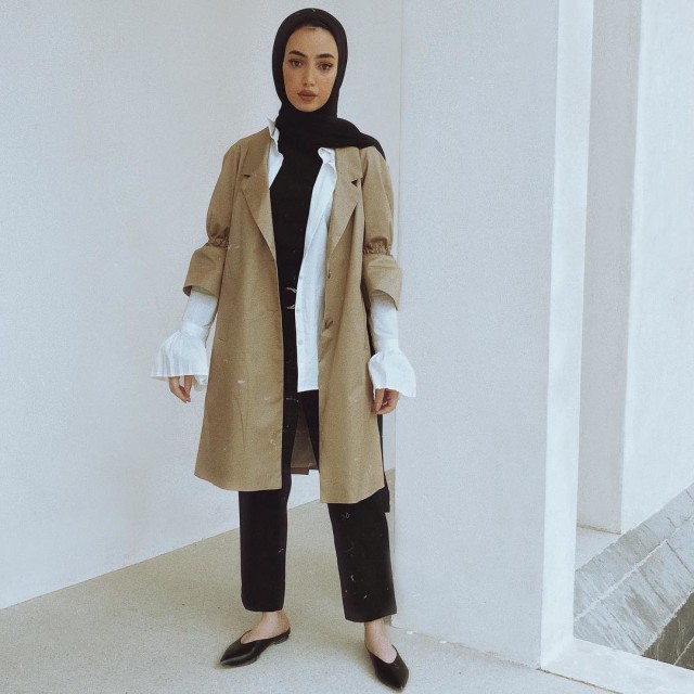 Gaya Berbusana Leena Al Ghouti (Foto: Instagram @leenalghouti)