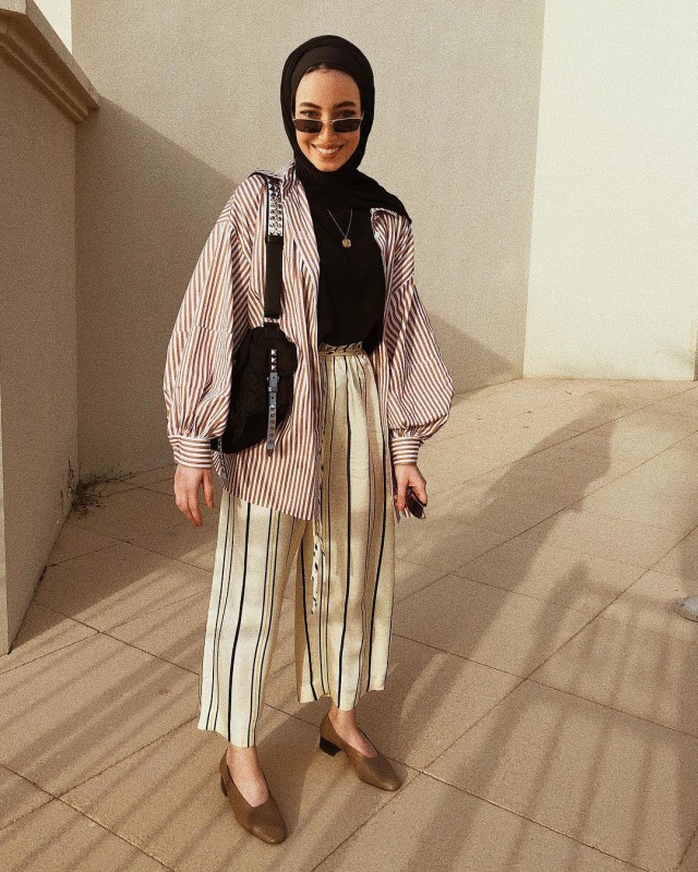 Gaya Berbusana Leena Al Ghouti (Foto: Instagram @leenalghouti)
