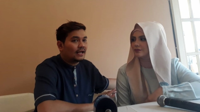 Indra Bekti dan Aldila Jelita di Cilandak Barat, Jakarta Selatan (Foto: Adinda Dewi/kumparan)