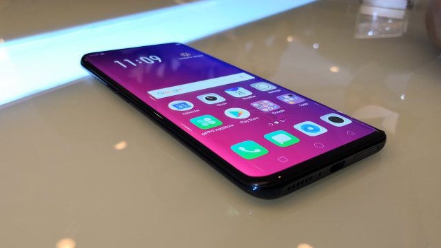 Smartphone Oppo Find X. Foto: Bianda Ludwianto/kumparan