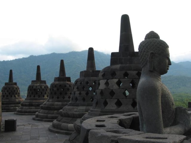 Candi Borobudur Yang Dianggap Jejak Peninggalan Nabi Sulaiman