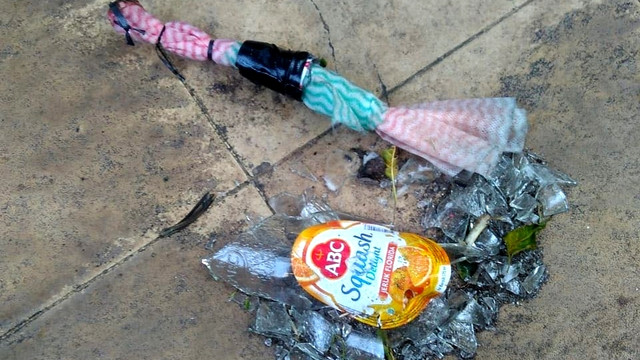 Barang bukti molotov di rumah Mardani Ali Sera. (Foto: Dok.Tim Media Mardani Ali Sera)