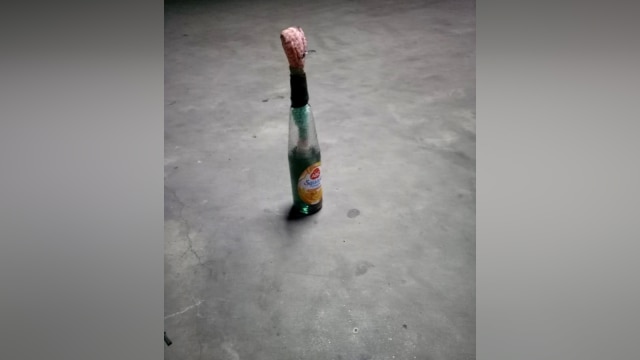 Barang bukti molotov di rumah Mardani Ali Sera. (Foto: Dok.Tim Media Mardani Ali Sera)