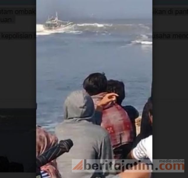 Kapal Tenggelam di Perairan Pelawangan Jember, 5 Orang Tewas