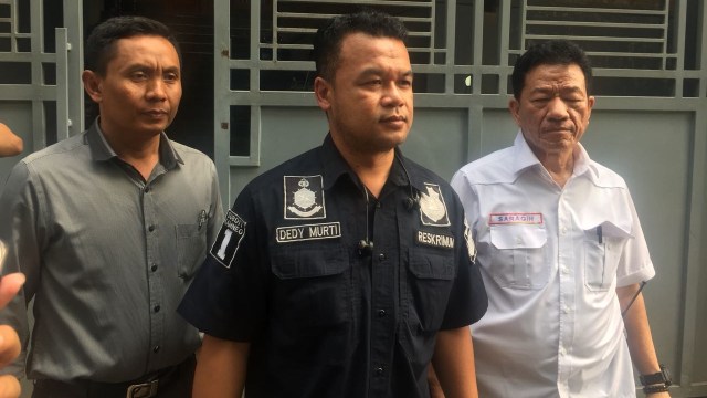 AKBP Dedy Murti di Kediaman Mardani Ali Sera (Foto: Ricky/kumparan)