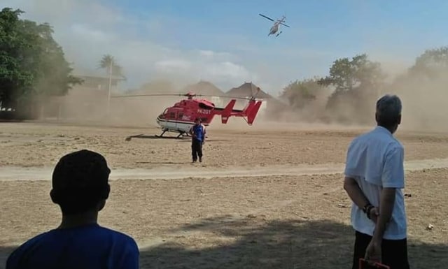 Jalur Penyeberangan Terganggu, Turis Pilih Helikopter ke Nusa Penida