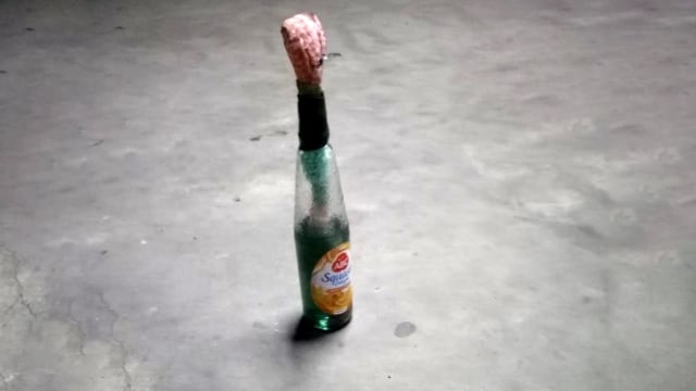 Barang bukti molotov di rumah Mardani Ali Sera. (Foto: Dok.Tim Media Mardani Ali Sera)