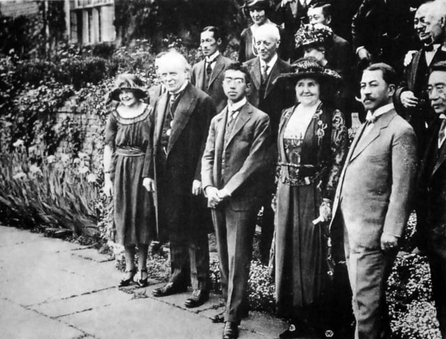 Hirohito dan Perubahan Besar Jepang