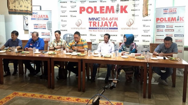 Diskusi Warung Daun dengan tema Colak Colek Caleg. (Foto: Ricad Saka/kumparan)