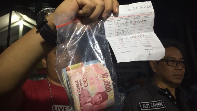 Barang hasil Razia Lapas Sukamiskin (Foto: Iqbal Tawakal/kumparan)