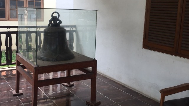 Lonceng peninggalan Portugis di Tugu, Cilincing, Jakarta Utara. (Foto: Andreas Ricky Febrian/kumparan)