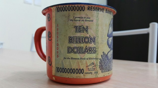 Uang Triliunan Jadi Souvenir (2)