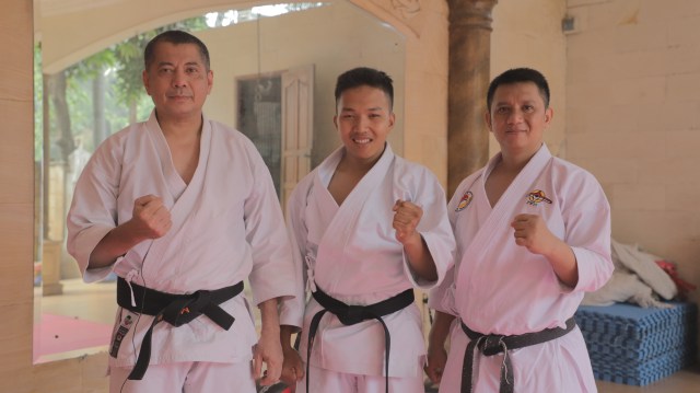 Fauzan, Juara Dunia Karate, sedang melakukan latihan. (Foto: Kumparan/ Retno Wulandhari Handini)