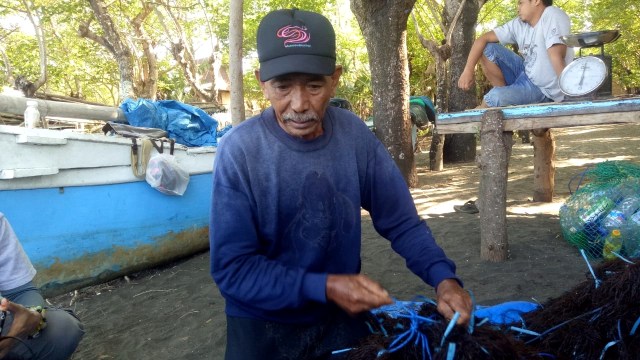 Daeng Syama, petani gracilaria tersukses di Takalar, Sulawesi Selatan. (Foto: Marcia Audita/kumparan)