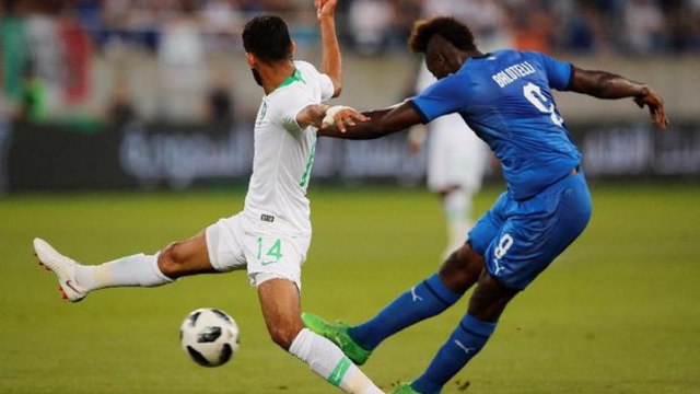 5 Konflik Paling Parah Antara Pesepak Bola dengan Pelatihnya (2)