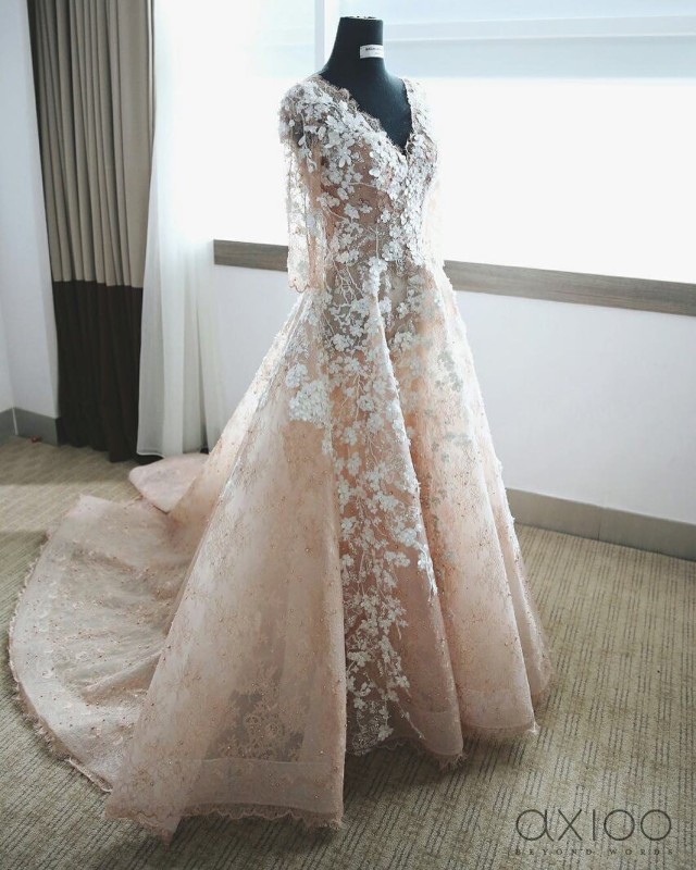 7 Desain Gaun Pengantin Selebriti yang Memikat (10)