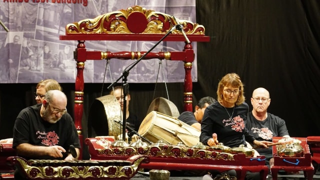Pentas Gamelan Pusaka Sunda-Amerika di ISBI Bandung