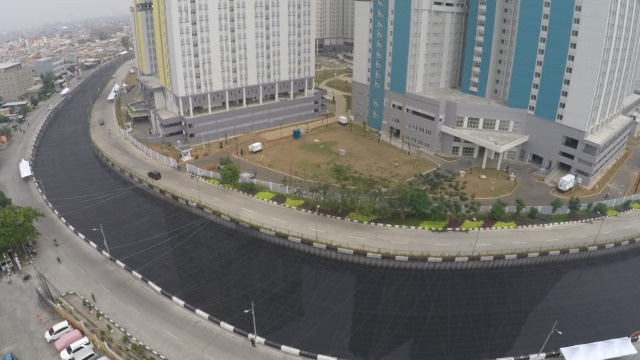 Foto Udara, Kali Item, Kemayoran, Kamis (26/7). (Foto: Jamal Ramadhan/kumparan)