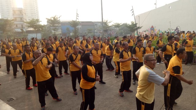 TNI Polri olahraga bareng di RTPRA Kalijodo (Foto: Ainul Qalbi/kumparan)