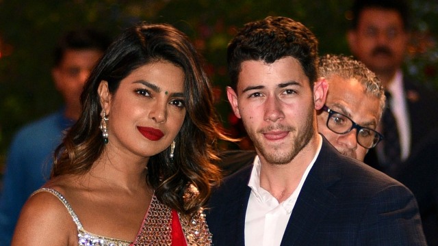Priyanka Chopra dan Nick Jonas Foto: AFP/SUJIT JAISWAL