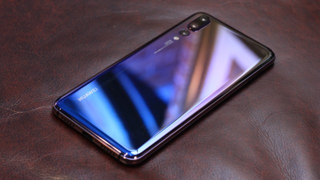 Bagian belakang Huawei P20 Pro. (Foto: kumparan)