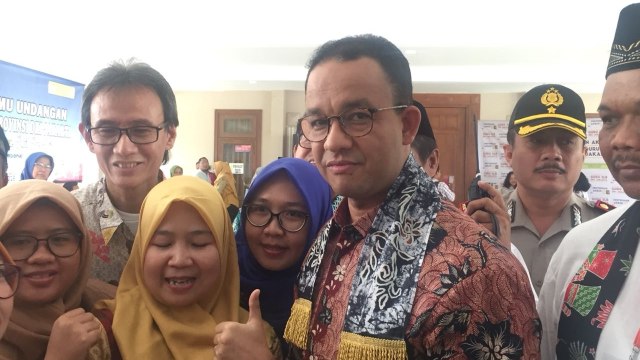 Gubernur DKI Jakarta Anies Baswedan usai menghadirii Pertemuan Akbar Guru SLB se-DKI Jakarta (28/7). (Foto: Reki Febrian/kumparan)