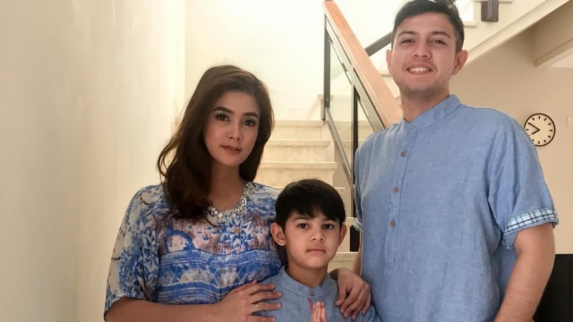 Keluarga Rifky Balweel (Foto: IG @rifkybalweel)