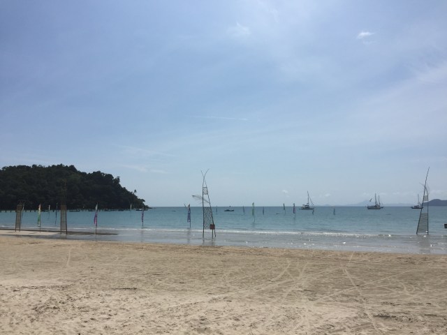 Pantai Padang Melang, Kabupaten Anambas (Foto: Elmalisa Bancin/kumparan)