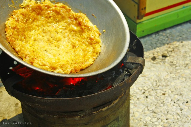 Siapa Bilang Sulit ? Ternyata Mudah, Lho Buat Kerak Telor di Rumah!
