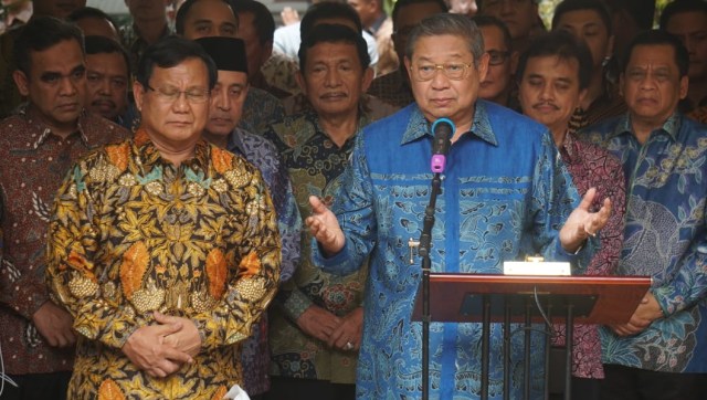 Prabowo Subianto dan SBY usai melakukan pertemuan di Kertanegara, Jakarta, Senin (30/7). (Foto: Irfan Adi Saputra/kumparan)