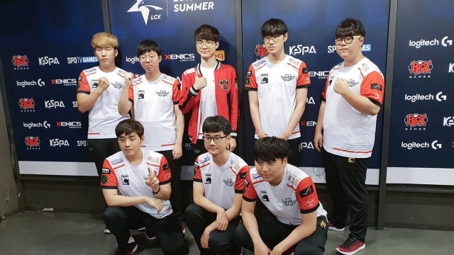 Tim e-Sports SK Telecom T1. (Foto: Twitter/SK Telecom T1)