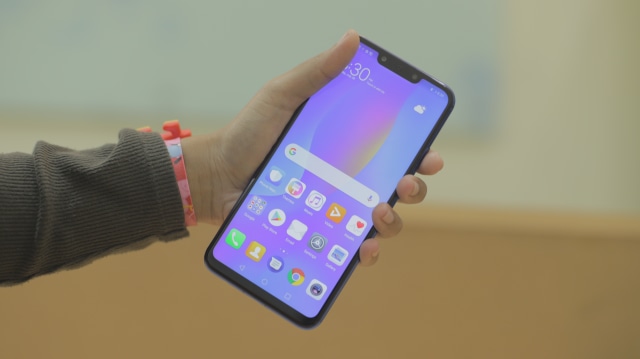 Huawei Nova 3i (Foto: Tyo Fazuani/kumparan)